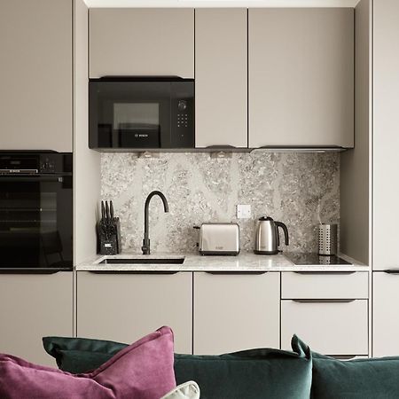 London City East By Viridian Apartments Екстериор снимка