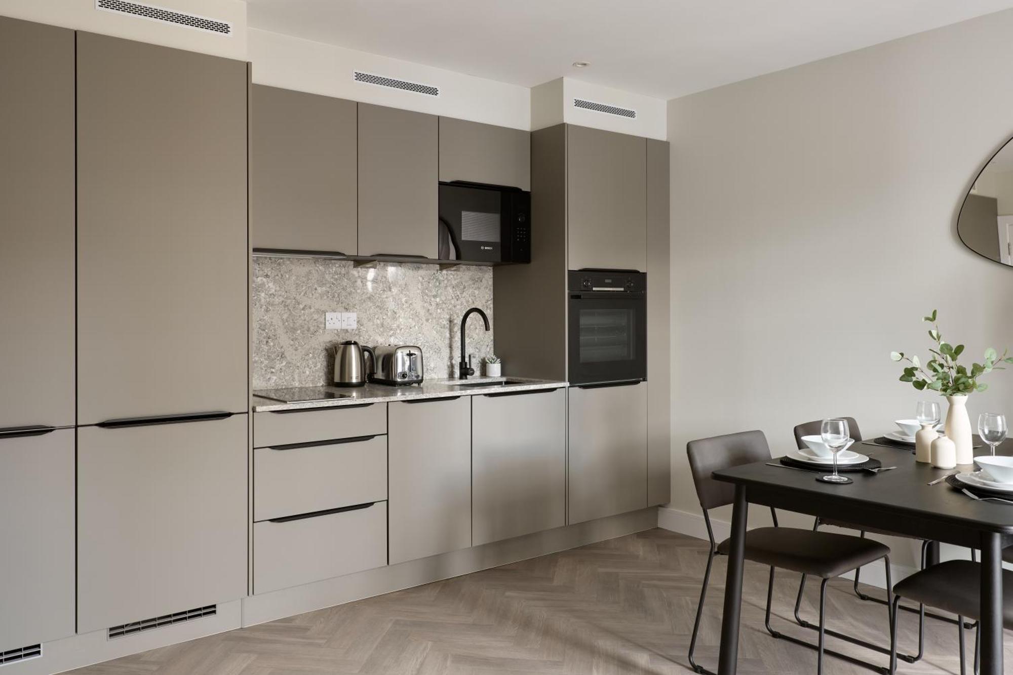 London City East By Viridian Apartments Екстериор снимка